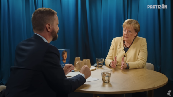 京海配资 默克尔一句话，东欧四国炸了锅